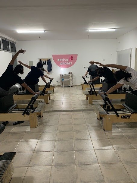 Clase de Pilates grupal